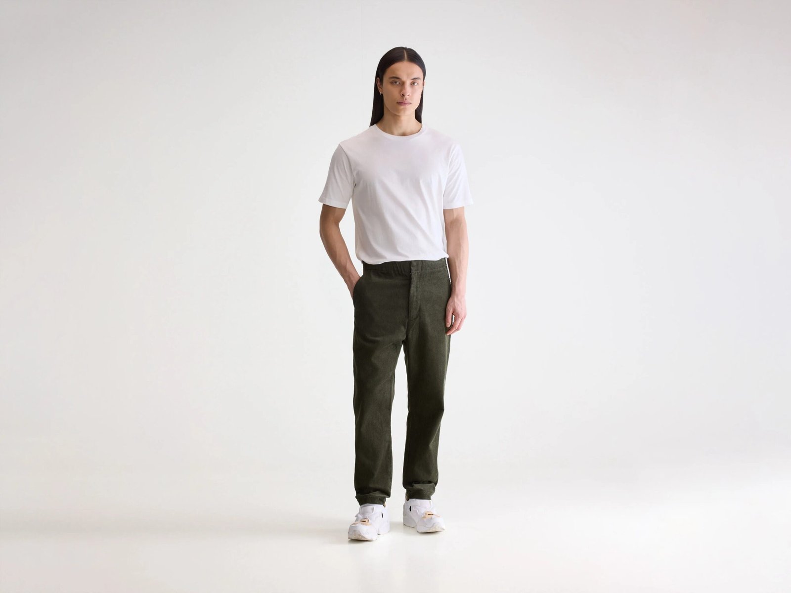 BM25210120P1643-716_1_1cfa744e-acce-4d66-bcc8-5ec3ca37ae47.jpg Paynt corduroy trousers (252 / M / DARK OLIVE) - Image 1
